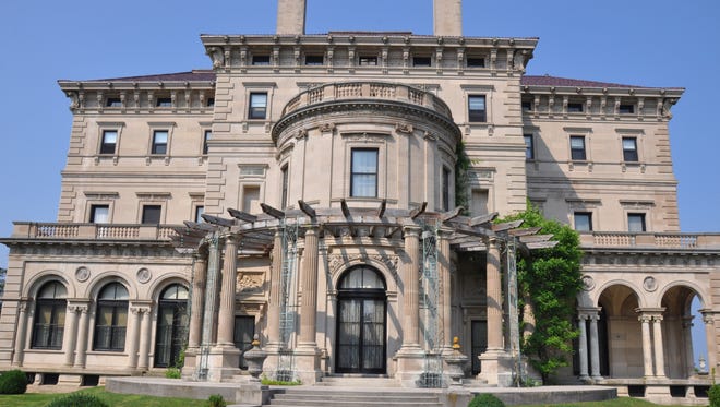 Rhode Island - Breakers Mansion is a famous house in Newport, Rhode Island. It is a Vanderbilt property with extravagant Italian Renaissance architecture. With a rich history, literally and figuratively, it’s understandably a popular place to visit in Rhode Island.