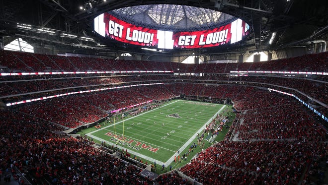 The Atlanta Falcons kick off to the Arizona Cardinals to start their preseason game at Mercedes-Benz Stadium.