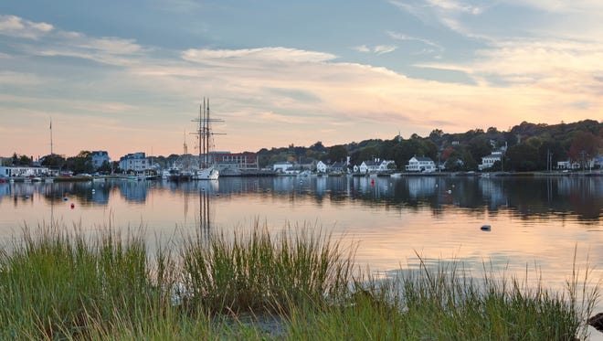 Connecticut - Like much of the Northeast United States, Connecticut‘s early history is often tied with its proximity to the sea. Mystic Seaport is a top spot for learning about Connecticut’s history with whaling and fishing, among other maritime pursuits.