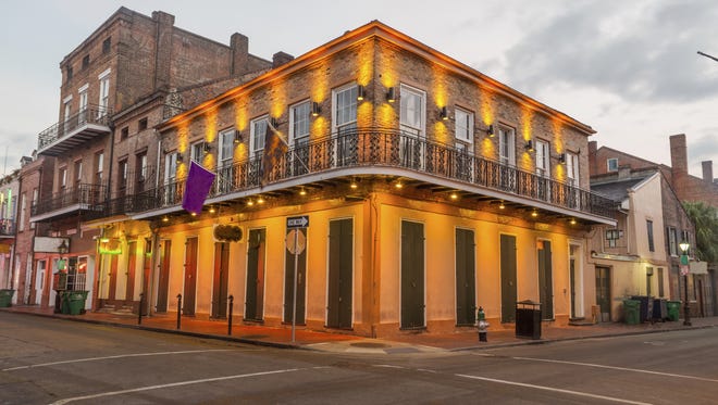 Louisiana - The famous French Quarter is known for many things: jazz, cajun food, crazy cemeteries, and more! It attracts people from all over the world, looking to have a good time and hang in the Big Easy.