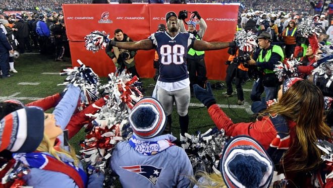 Patriots tight end Martellus Bennett (88) celebrates after winning the AFC title.