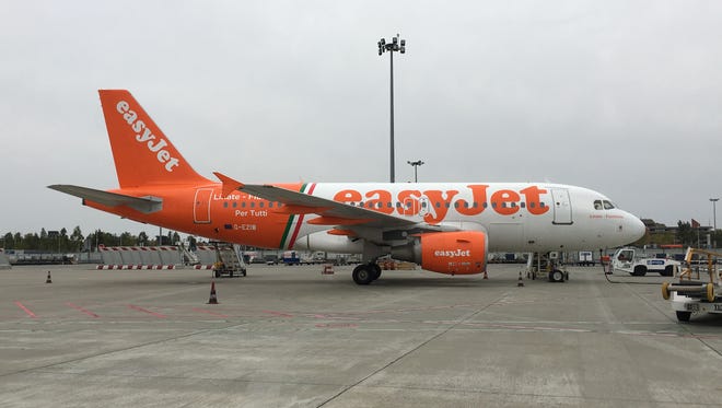 An Airbus A319 for British discount carrier easyJet sits at the Toulouse-Blagnac International Airport in France on Oct. 12, 2016.