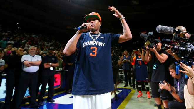 Allen Iverson of 3's Company speaks to the Philadelphia crowd during Week 4.