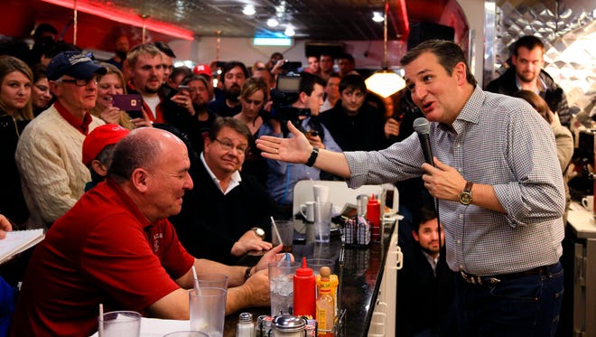 Cruz campaigns at Penny's Diner in Missouri Valley, Iowa, on Jan. 4, 2016.