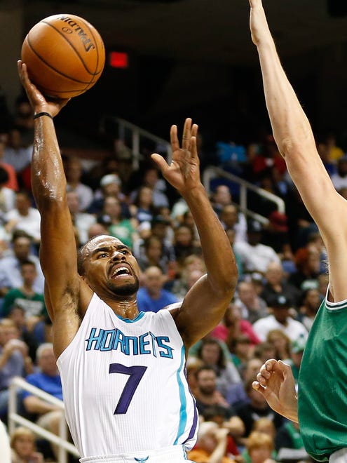 Ramon Sessions: Wizards to Hornets.