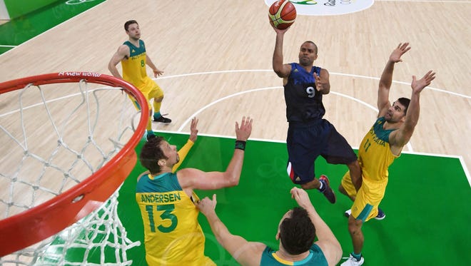 France guard Tony Parker shoots the ball against Australia during the preliminary round of the me's basketball in the Rio2016 Summer Olympic Games at Carioca Arena 1.